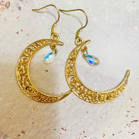 Large Moon Earrings - Picture 4 of 4